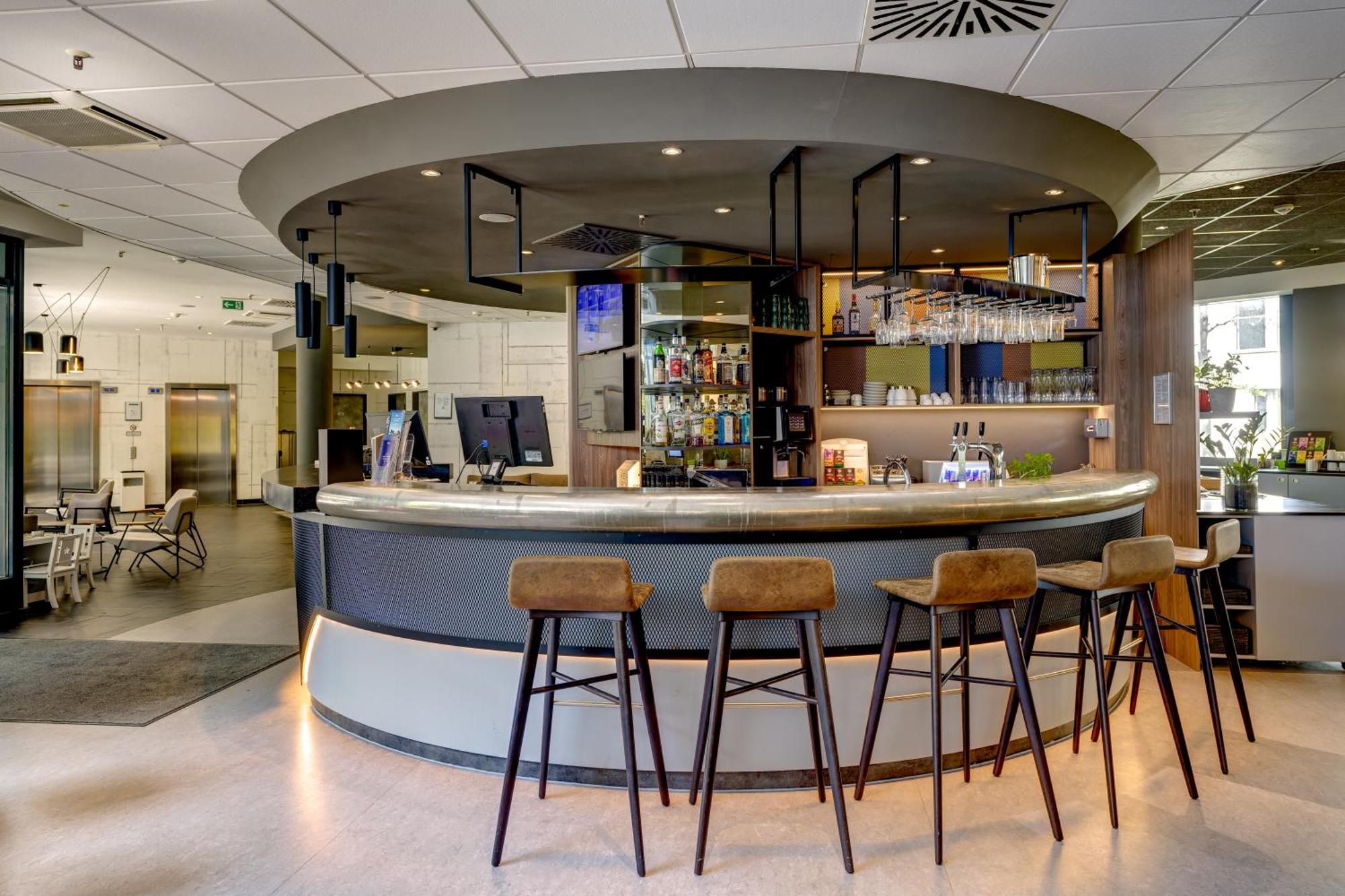 Novotel Suites Muenchen Parkstadt Schwabing Munique Exterior foto