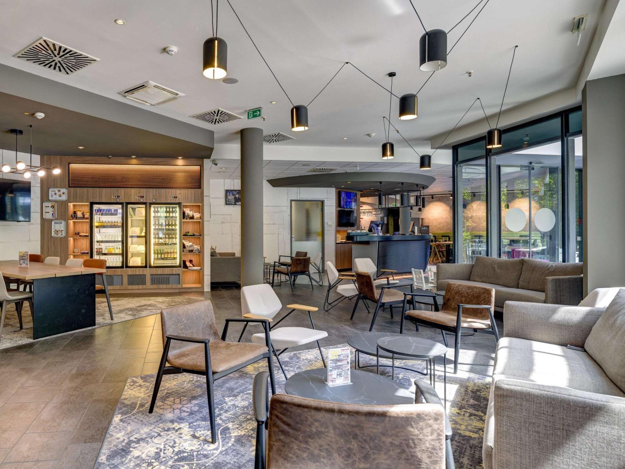 Novotel Suites Muenchen Parkstadt Schwabing Munique Exterior foto