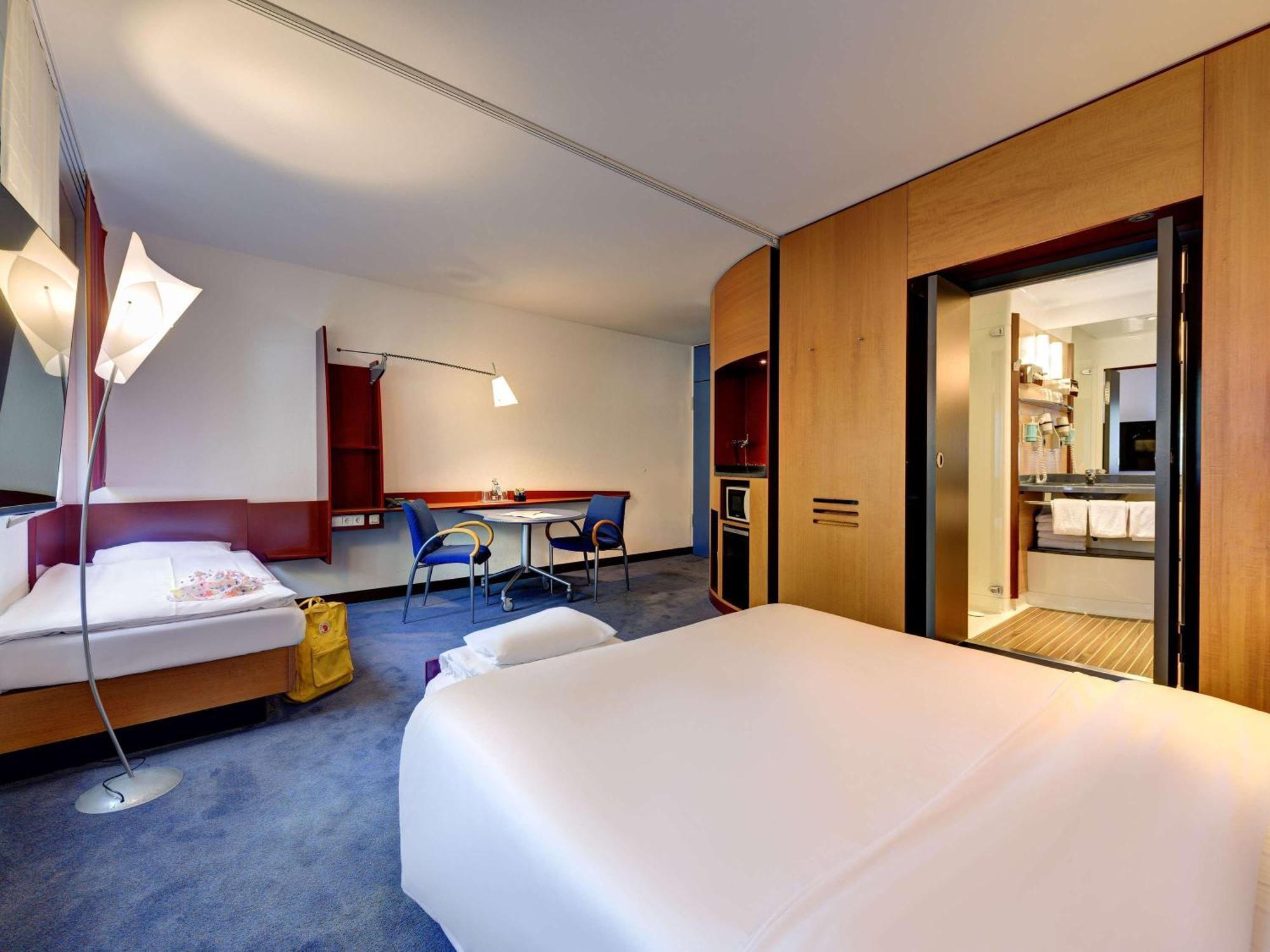 Novotel Suites Muenchen Parkstadt Schwabing Munique Exterior foto