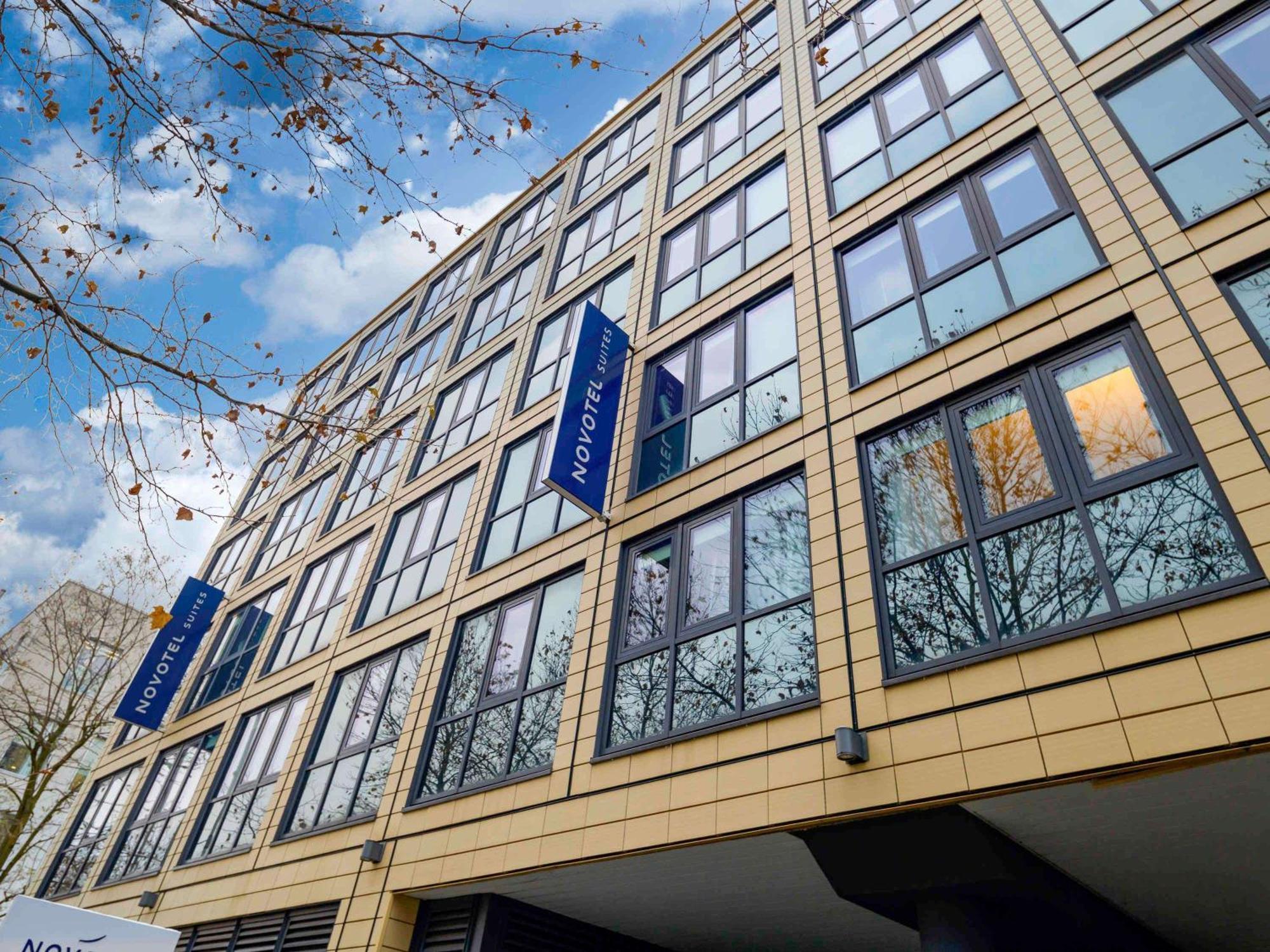 Novotel Suites Muenchen Parkstadt Schwabing Munique Exterior foto