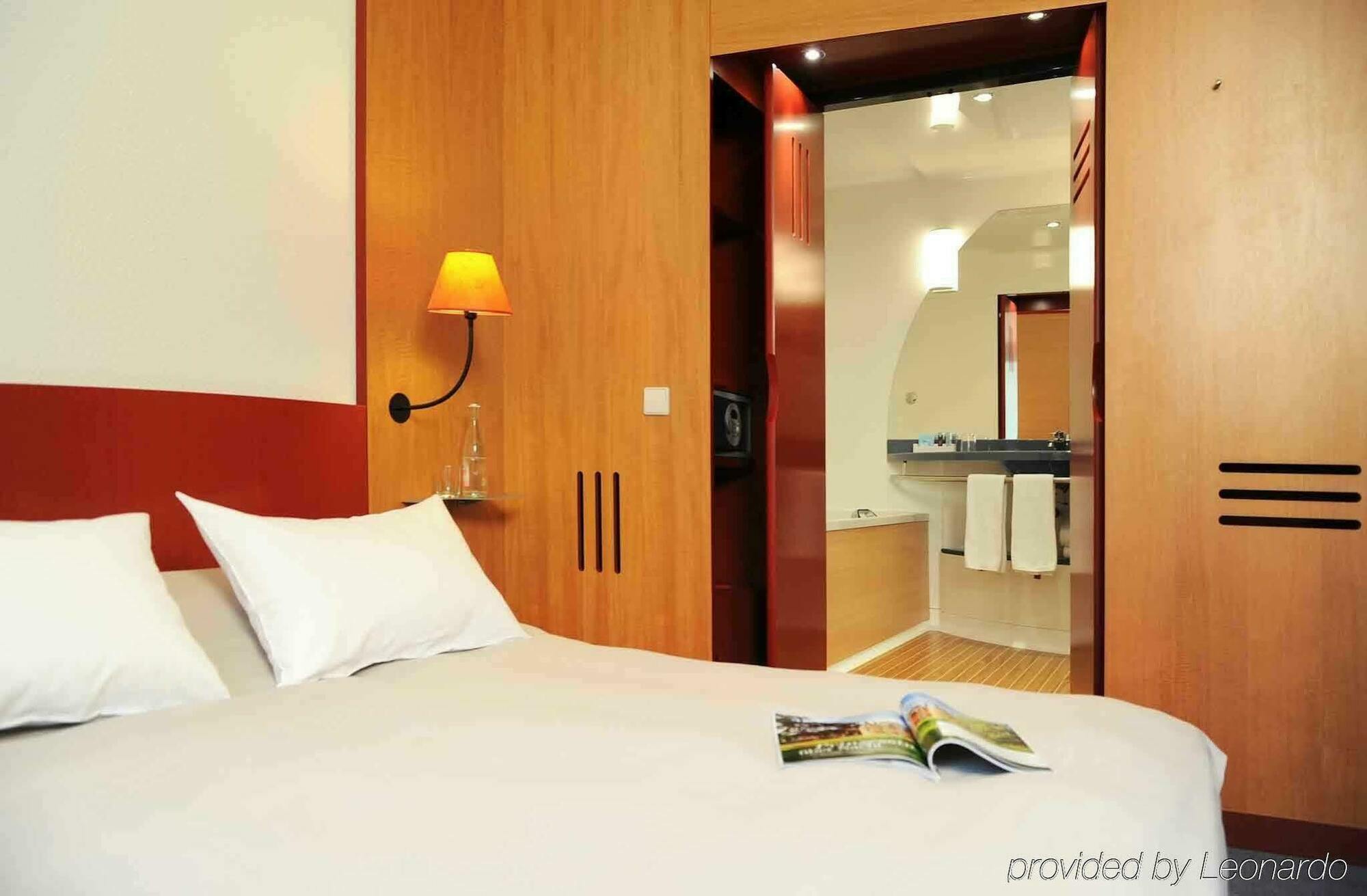 Novotel Suites Muenchen Parkstadt Schwabing Munique Exterior foto